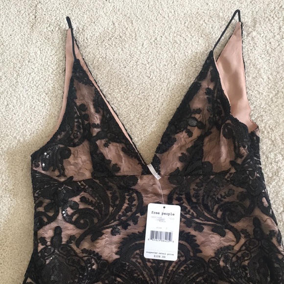 NWT Free People Black lace tip Size 2 - Picture 6 of 8